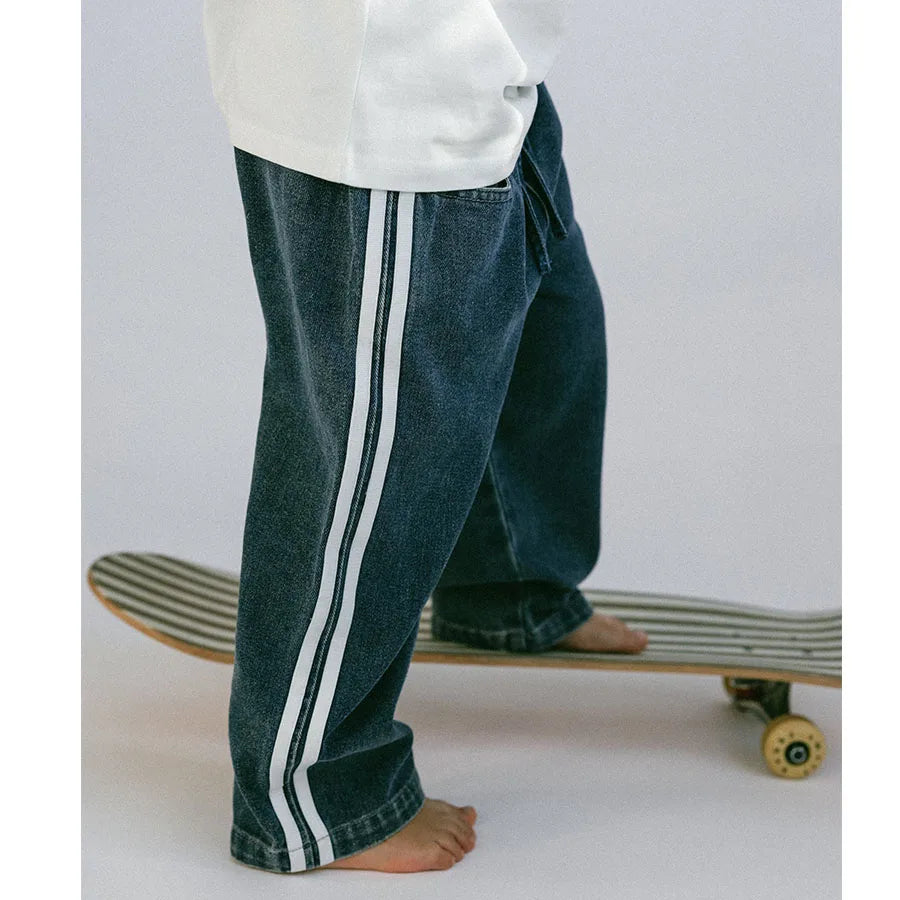 Custom Children's Boys' Denim Straight Jeans Casual Drawstring Closure Regular Fit High Quality Mid Waist Light Wash Solid