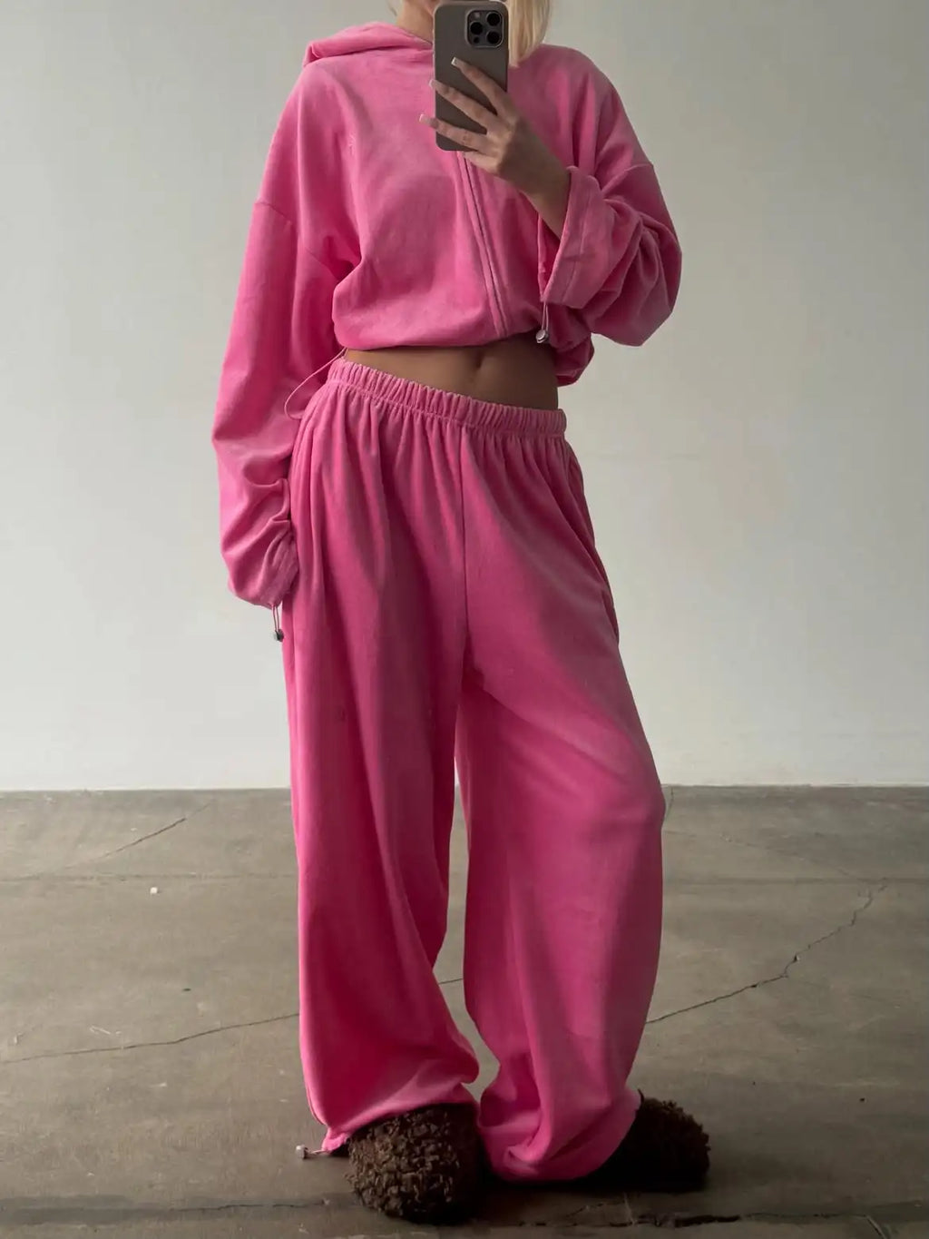 Custom Velour Tracksuit for Women Casual Velour Zip up Hoodie Set Track Suit Manufacturer