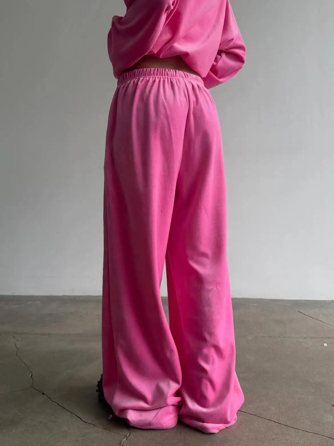 Custom Velour Tracksuit for Women Casual Velour Zip up Hoodie Set Track Suit Manufacturer