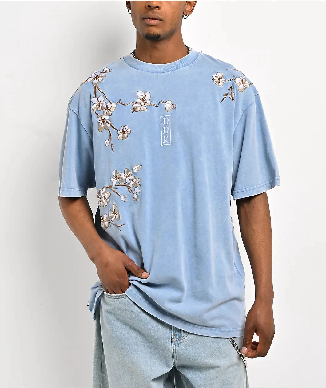 Custom Premium Tshirt High Quality Designer Tshirts for Men Embroidery 180gsm Cotton Tshirts Manufacturer