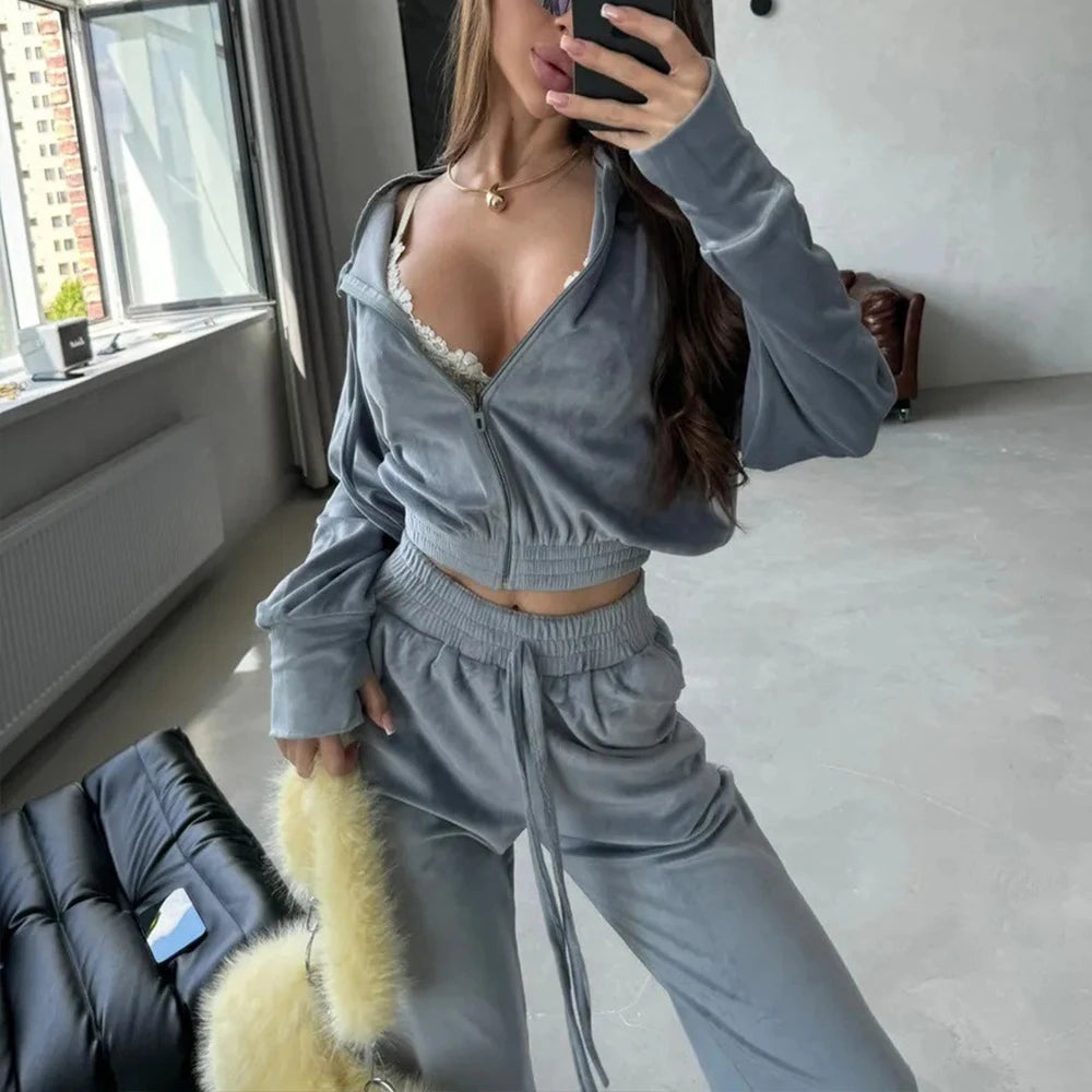 Custom Women's Tracksuit Set Ladies Velvet Tracksuit Women Velour Cropped Hoodie Tracksuit Set Track Suits for Ladies Women