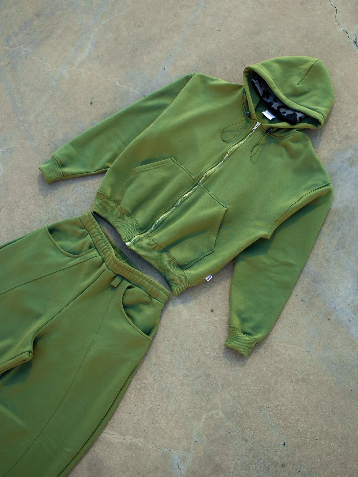 Custom Sweatsuit Mens Streetwear French Terry Sweatsuits for Men Zipup Hoodie and Sweatpants Set