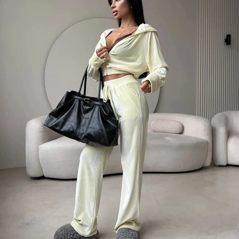 Custom Women's Tracksuit Set Ladies Velvet Tracksuit Women Velour Cropped Hoodie Tracksuit Set Track Suits for Ladies Women