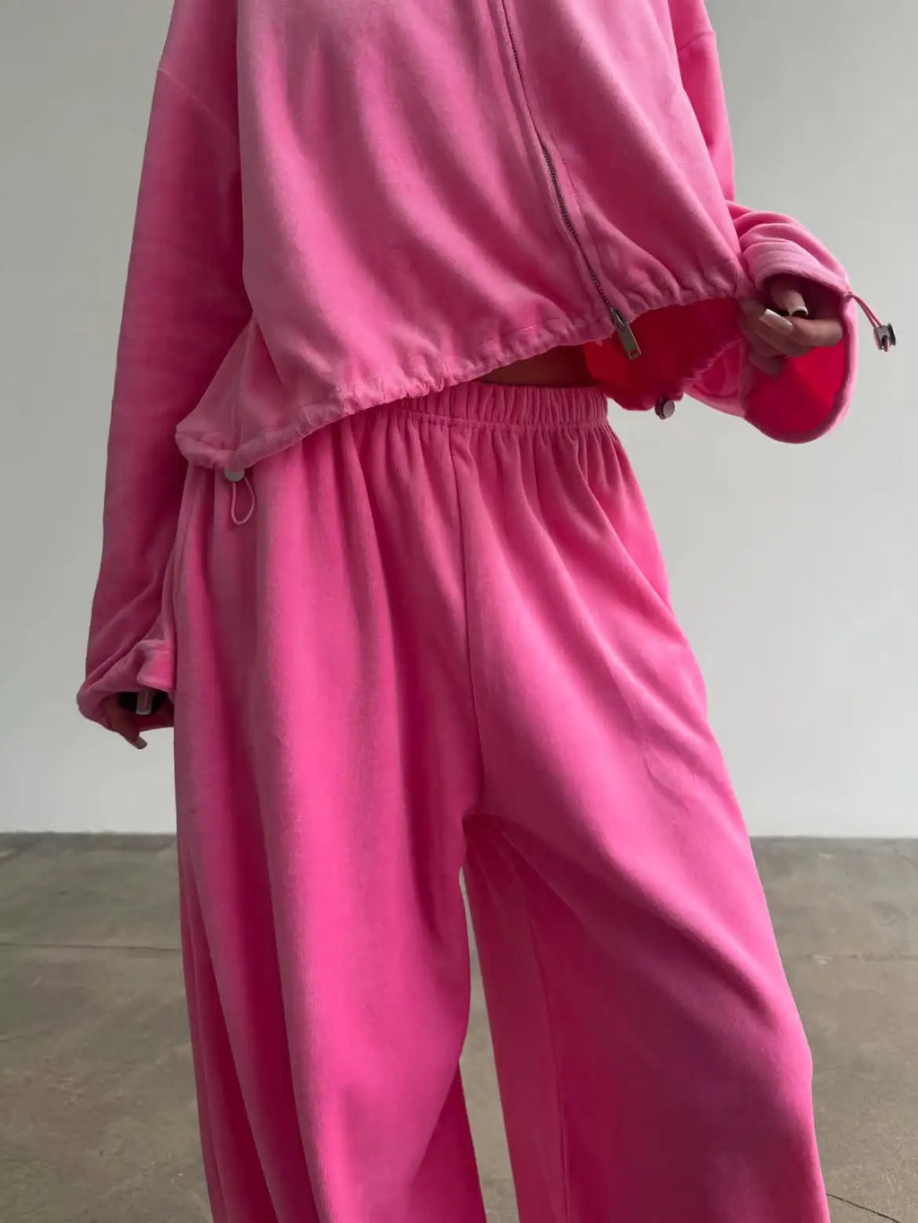 Custom Velour Tracksuit for Women Casual Velour Zip up Hoodie Set Track Suit Manufacturer