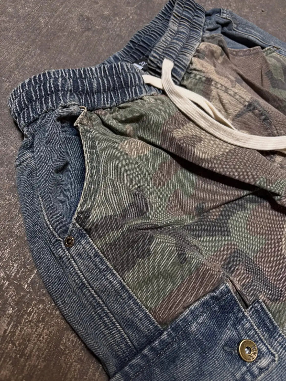 Custom Men's Jogger Jeans Distressed Camo Denim Pants for Men Cargo Denim Jeans