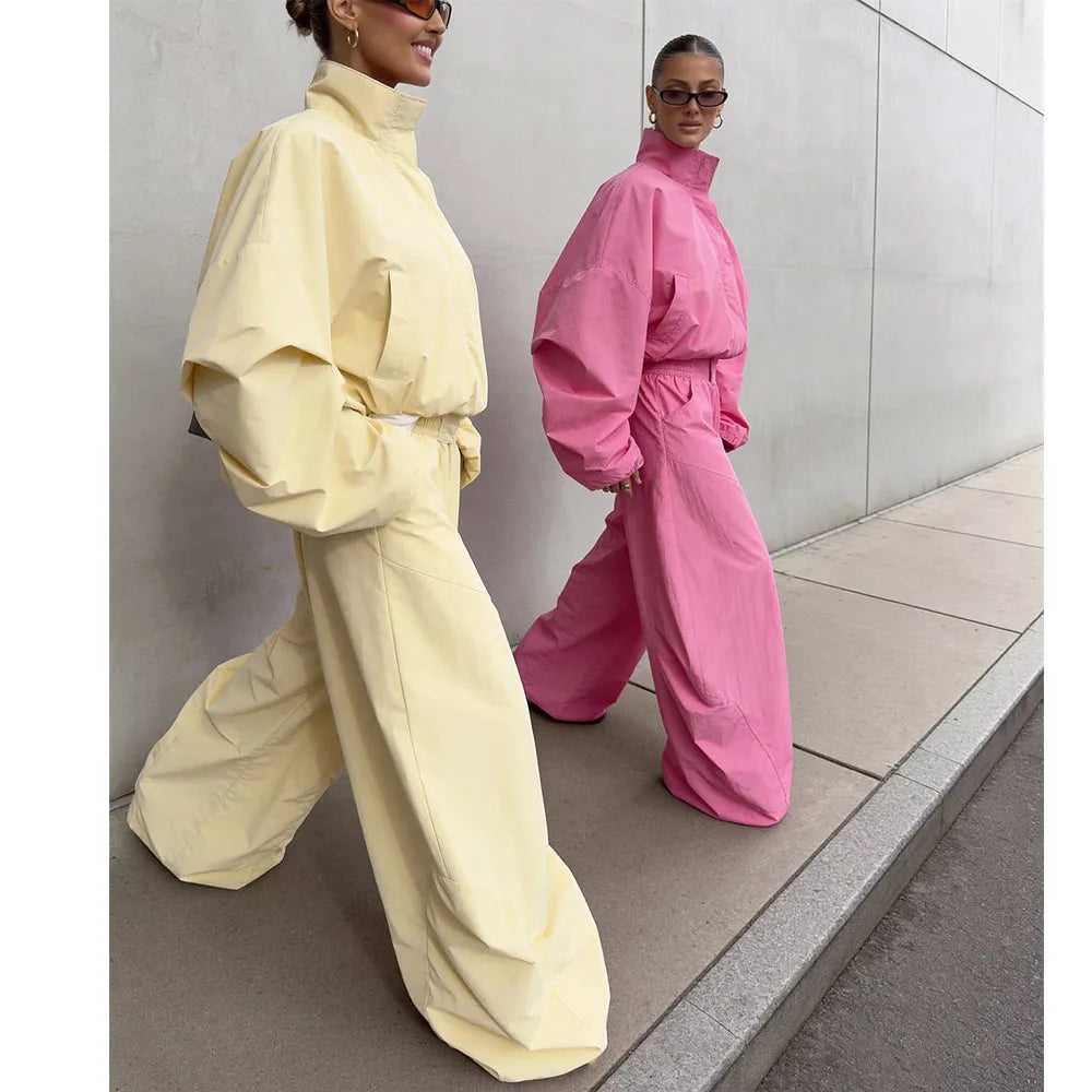 Custom Women Track Suits Two Piece Sets Nylon Windbreak Tracksuit Set Ladies Baggy Tracksuit Set