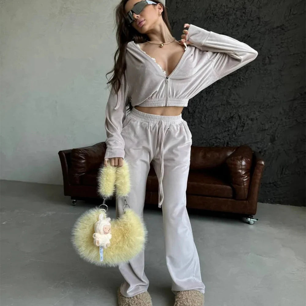 Custom Women's Tracksuit Set Ladies Velvet Tracksuit Women Velour Cropped Hoodie Tracksuit Set Track Suits for Ladies Women